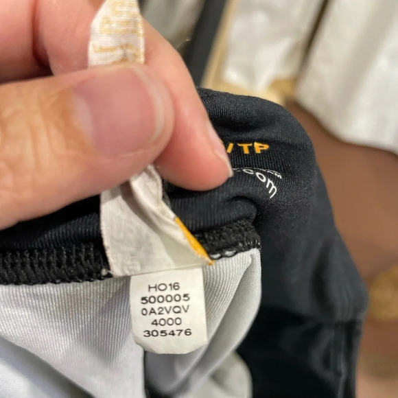 Lucy Leggings for Yoga or Pilates White and Black Waves Print Size XS GUC - Picture 5 of 7